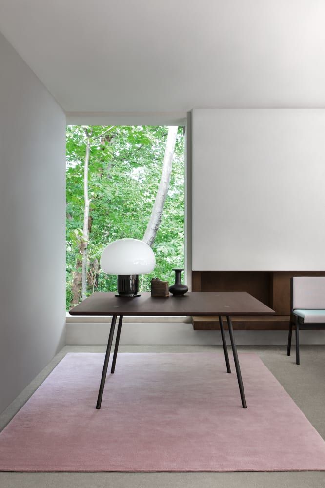 Table 1989 More Amre14014073