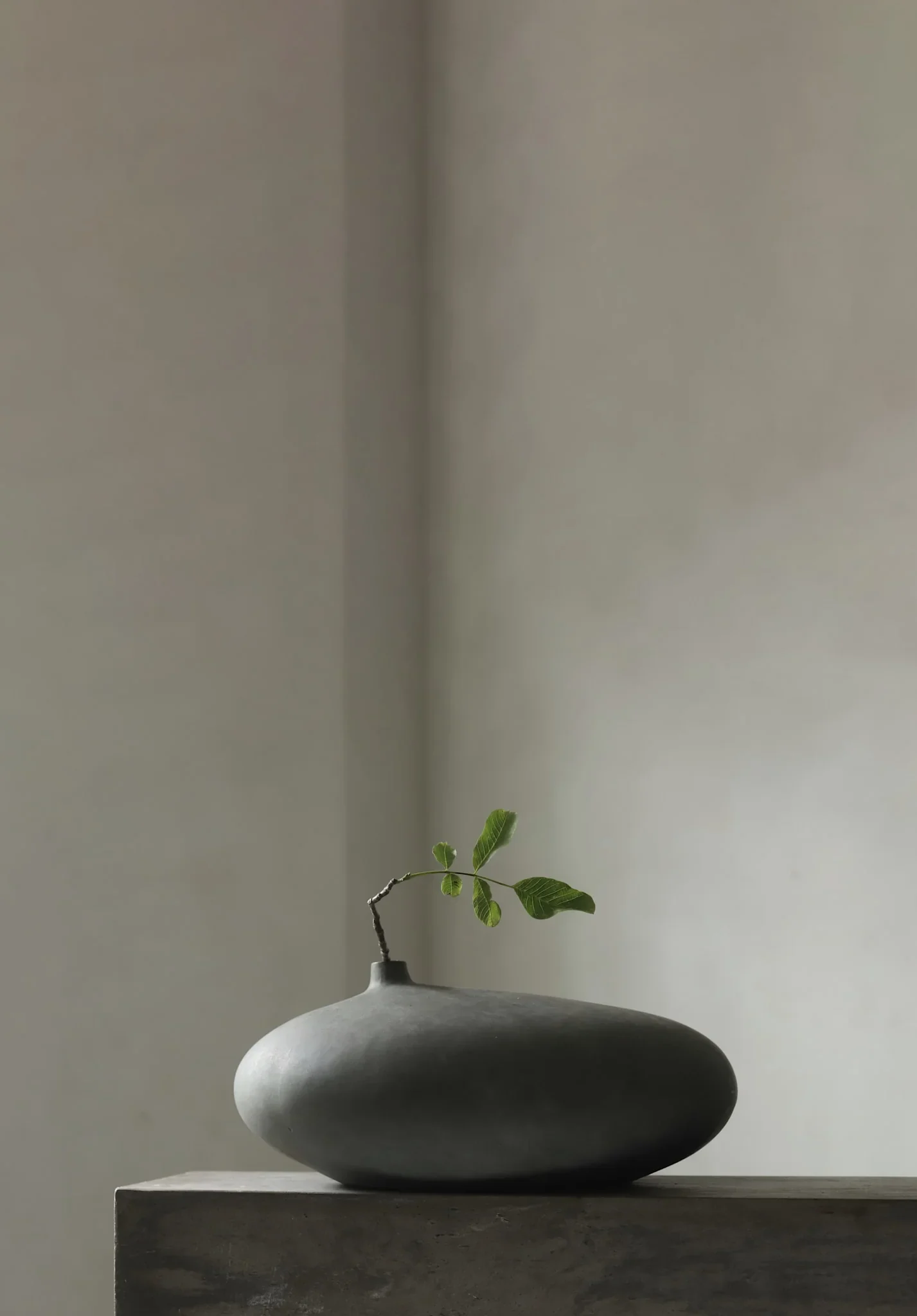 101 CPH Submarine Vase, Fat - Dark Grey