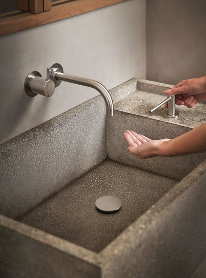 111 One-Handle Build-In Mixer