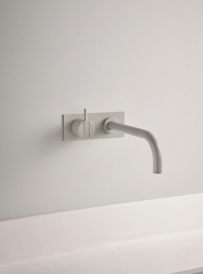 122 One-Handle Build-In Mixer