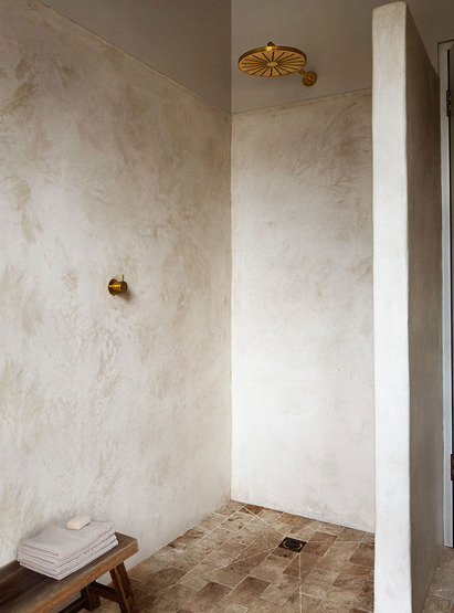 2261 One-Handle Build-In Mixer With Wall-Mounted Head Shower