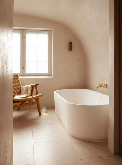 2411C One-Handle Build-In Mixer and Diverter