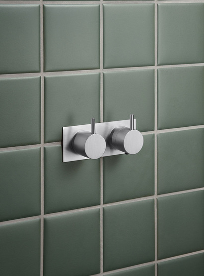 5202 ¾" Thermostatic Mixer.