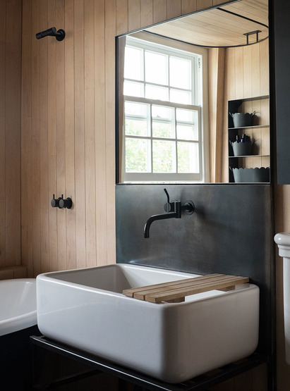 5281D ¾" Thermostatic Mixer With Shower Head