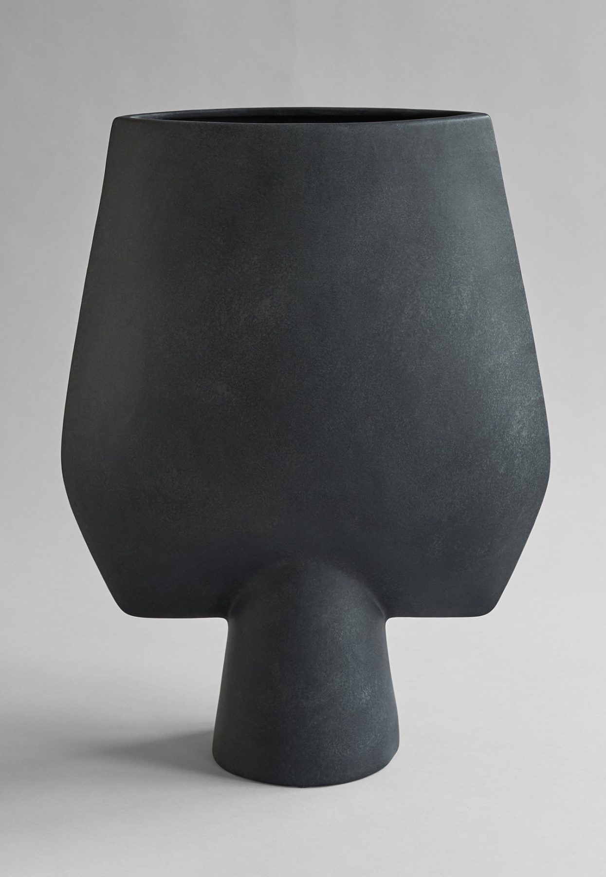 101 CPH Sphere Vase Square, Hexa - Black