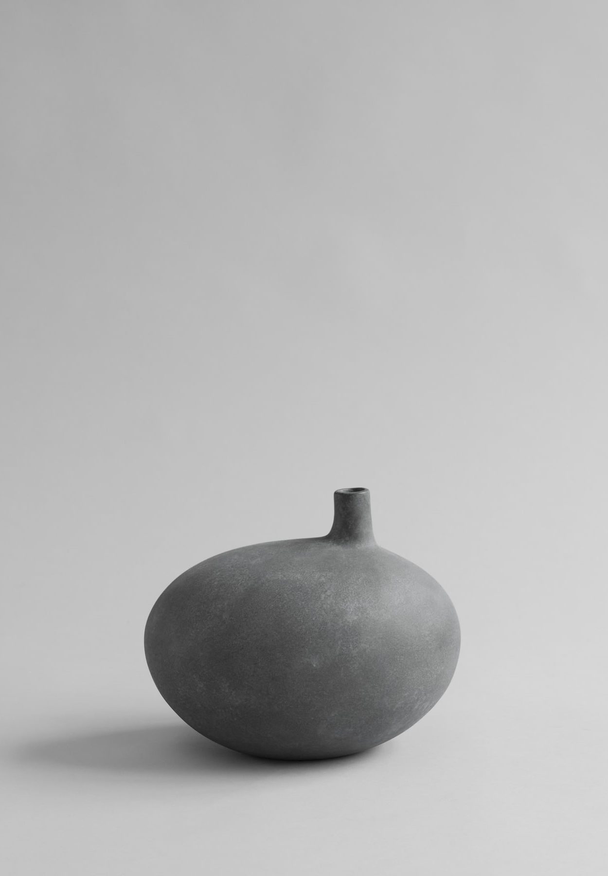 101 CPH Submarine Vase, Small - Dark Grey