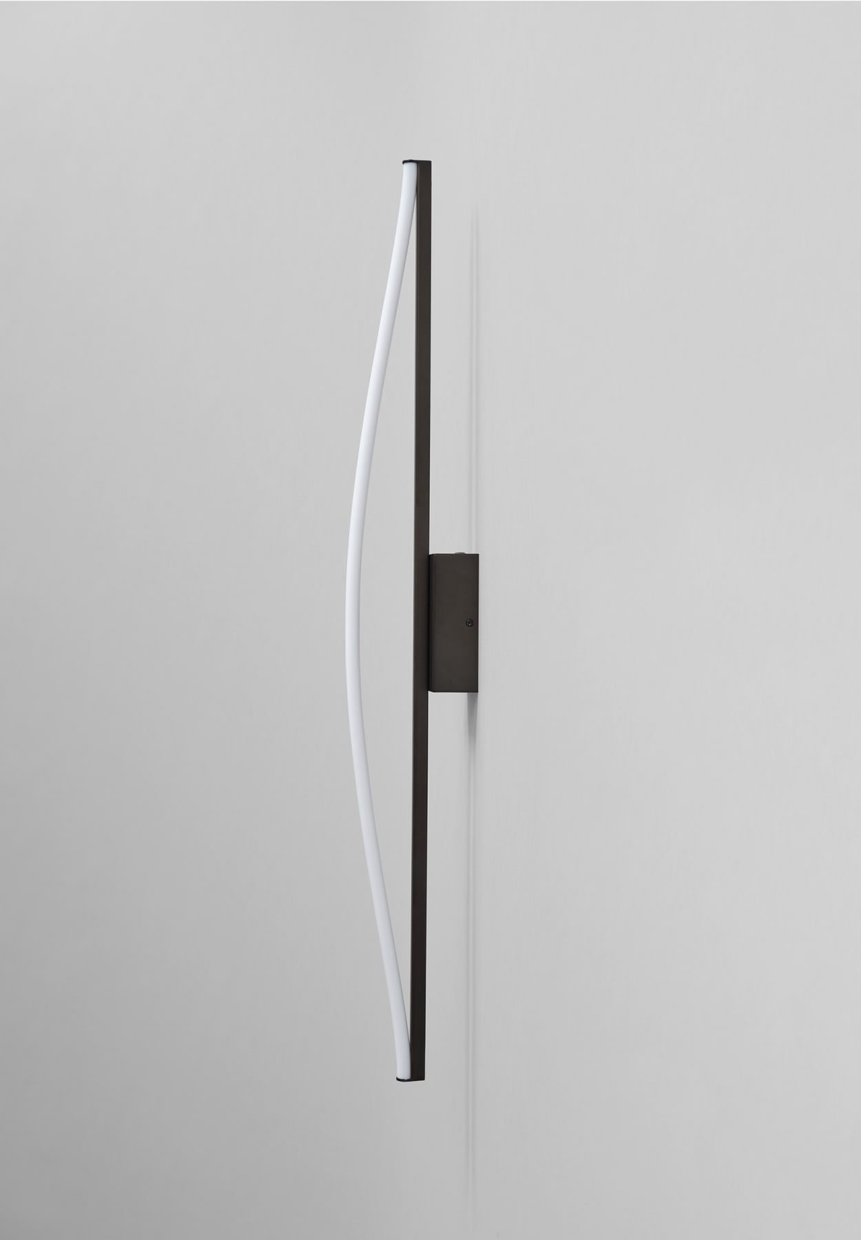 101 CPH Bow Wall Lamp, Big - Bronze