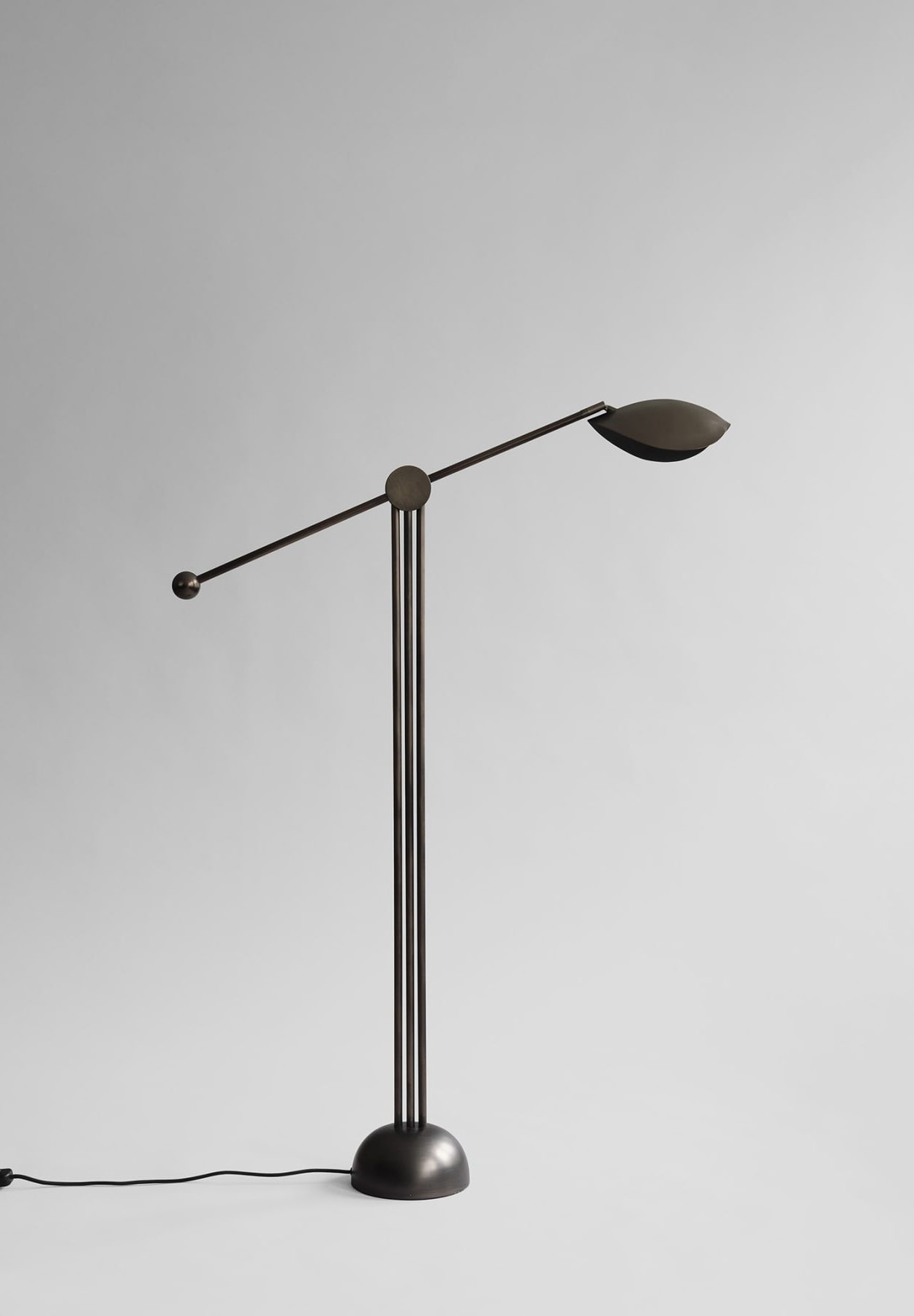 101 CPH Stingray Floor Lamp - Bronze