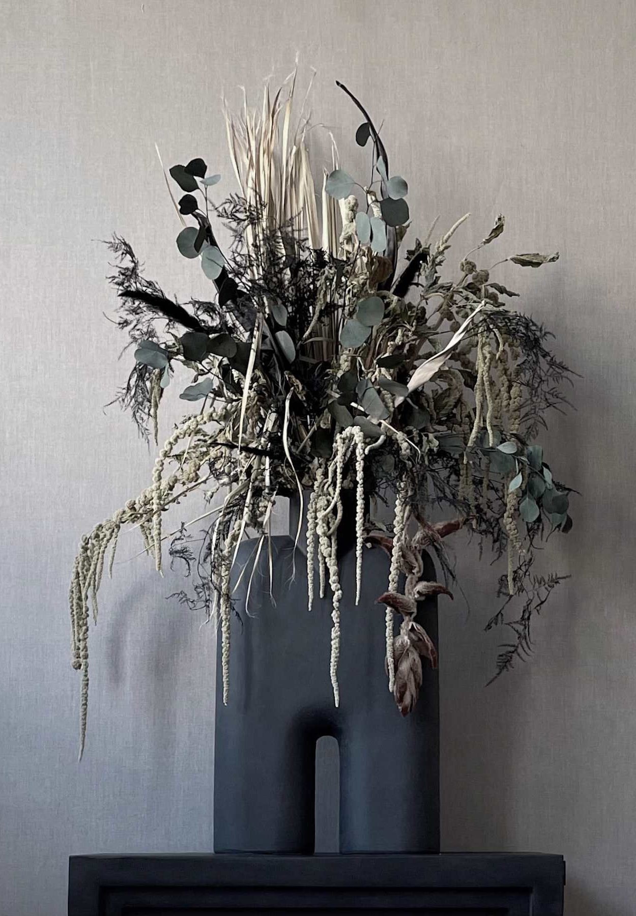 101 CPH Cobra Vase Tall, Hexa - Black