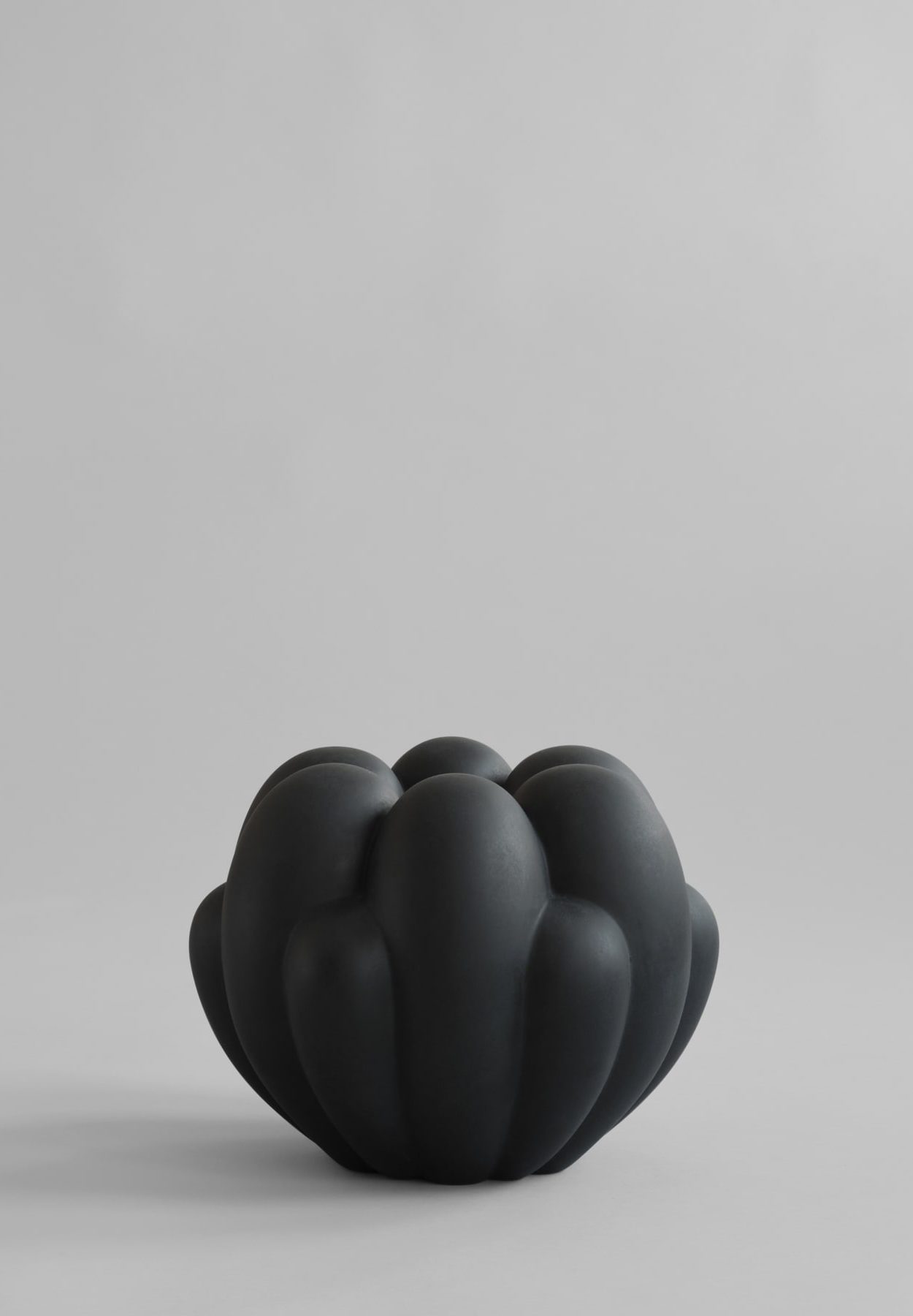 101 CPH Bloom Vase, Mini - Black