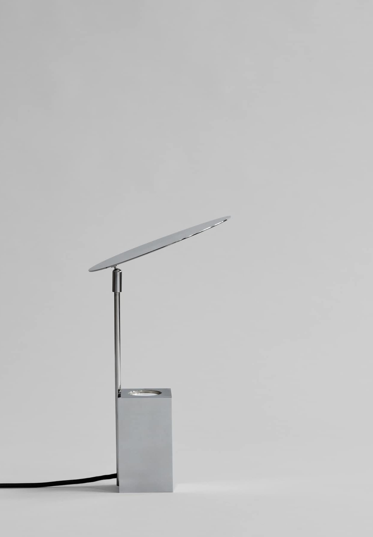 101 CPH Reflect Table Lamp - Chrome