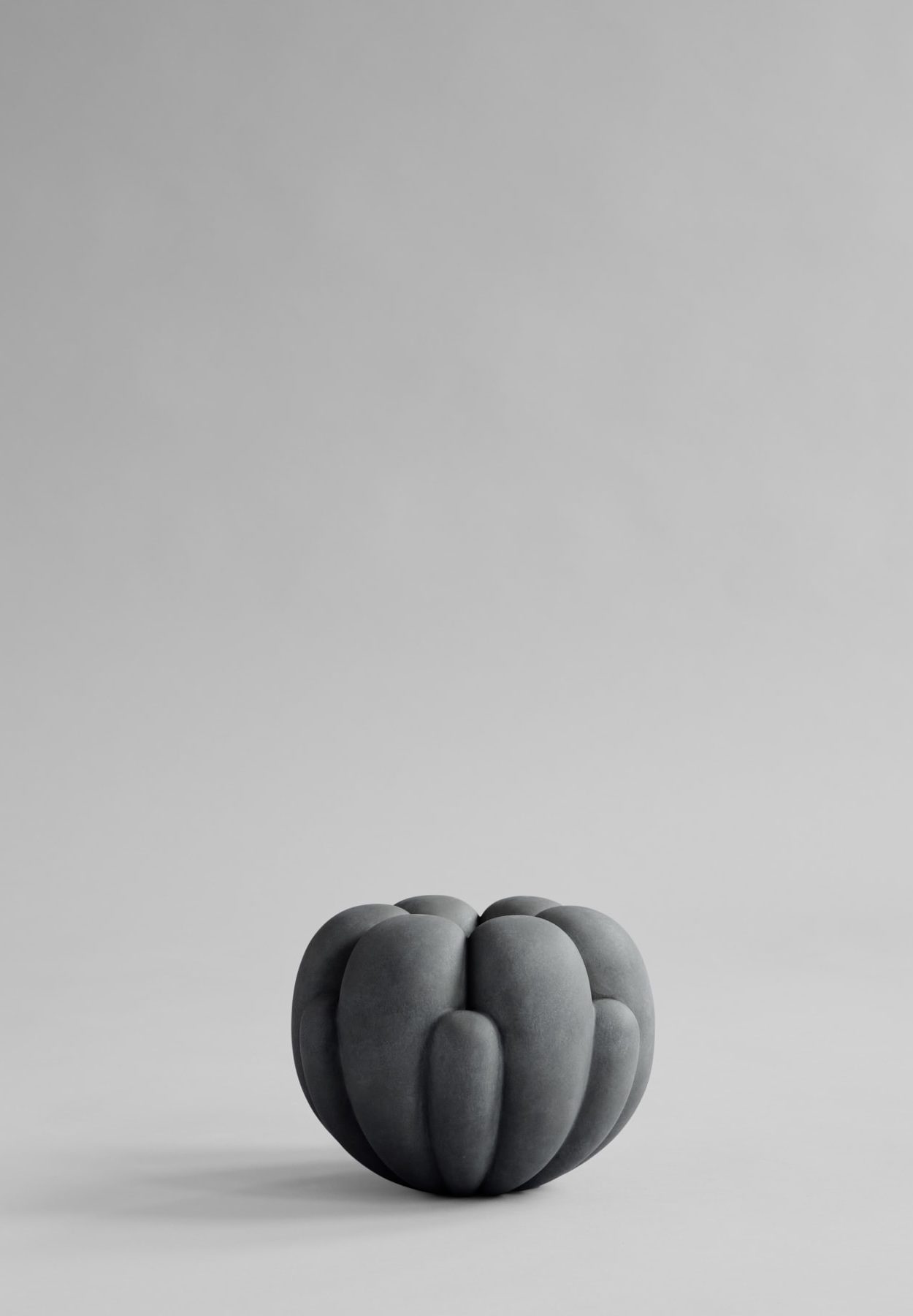 101 CPH Bloom Vase, Petit - Dark Grey