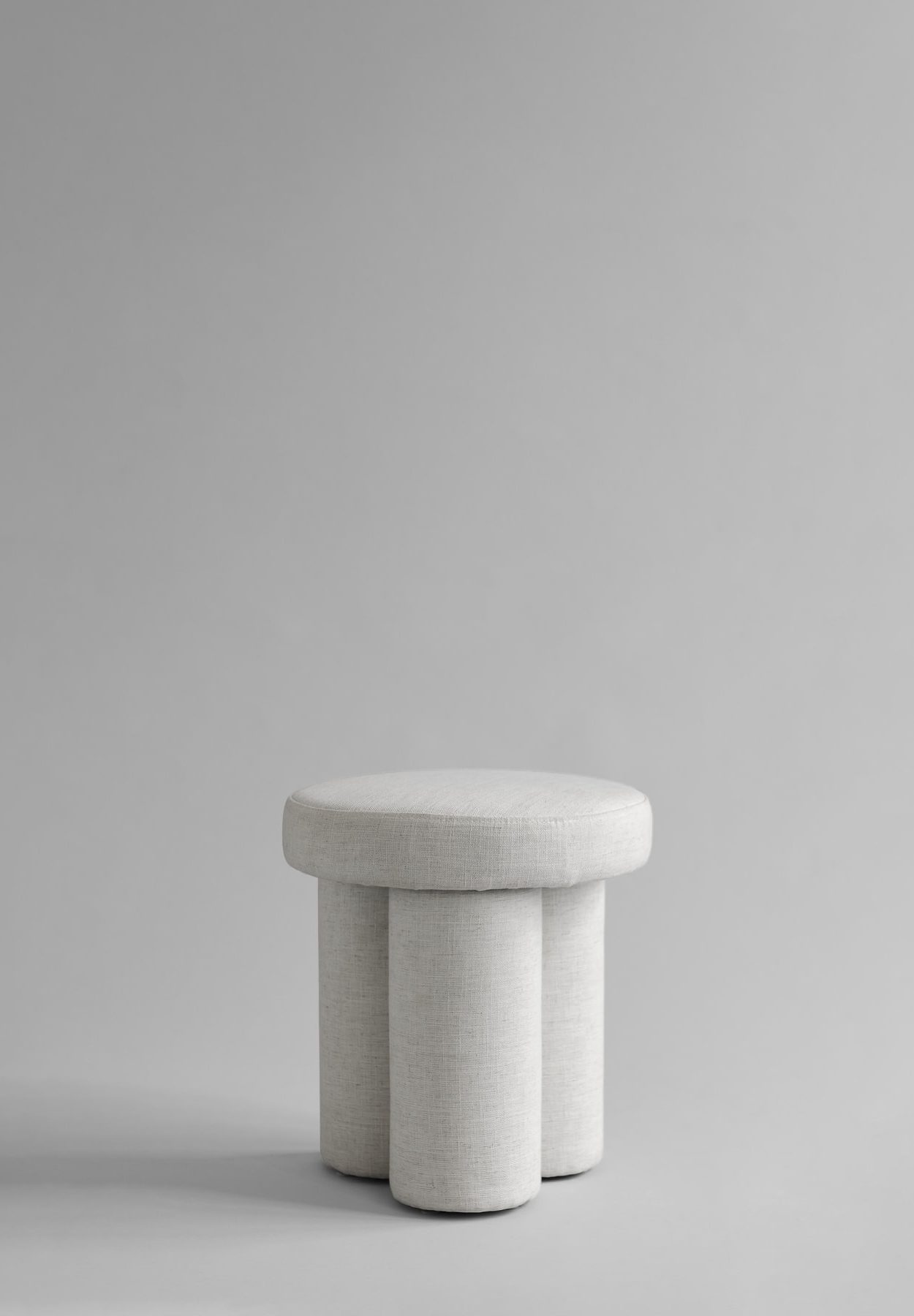 101 CPH Big Foot Stool - Chalk White (Linen)