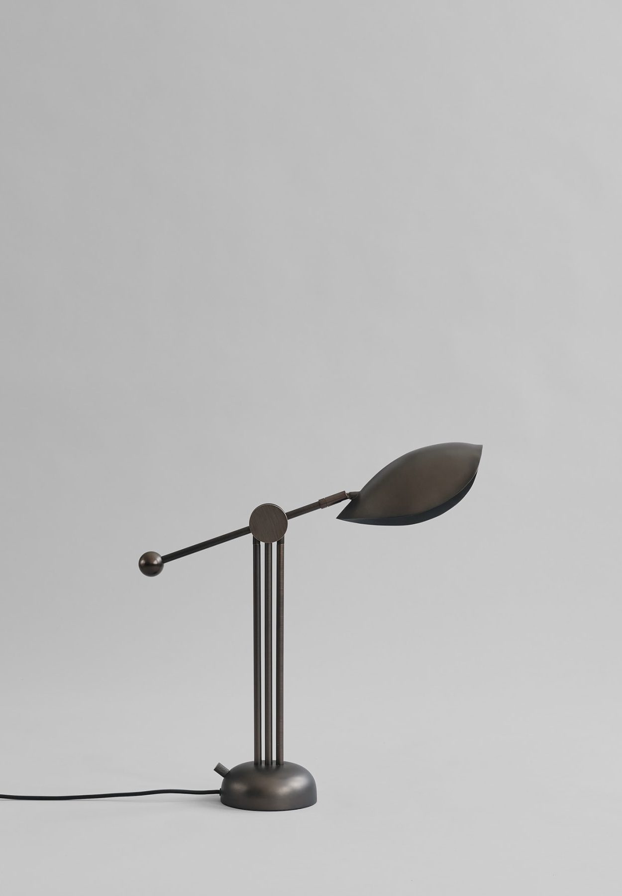 101 CPH Stingray Table Lamp - Bronze