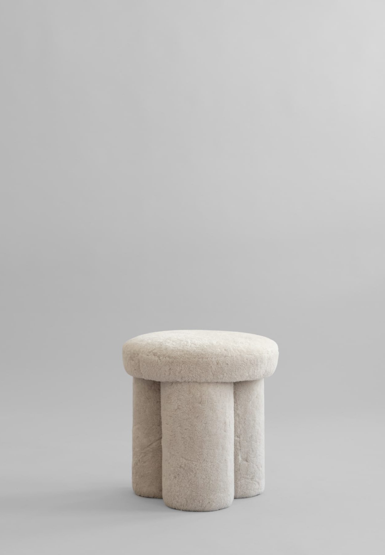 101 CPH Big Foot Stool - Sandshell (Sheepskin)