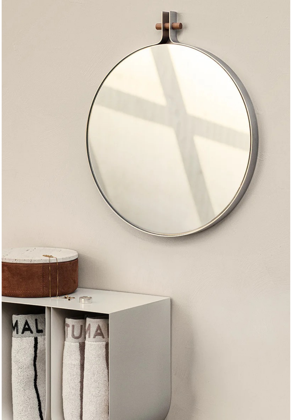 Dowel Mirror Round S | Kristina Dam Studio