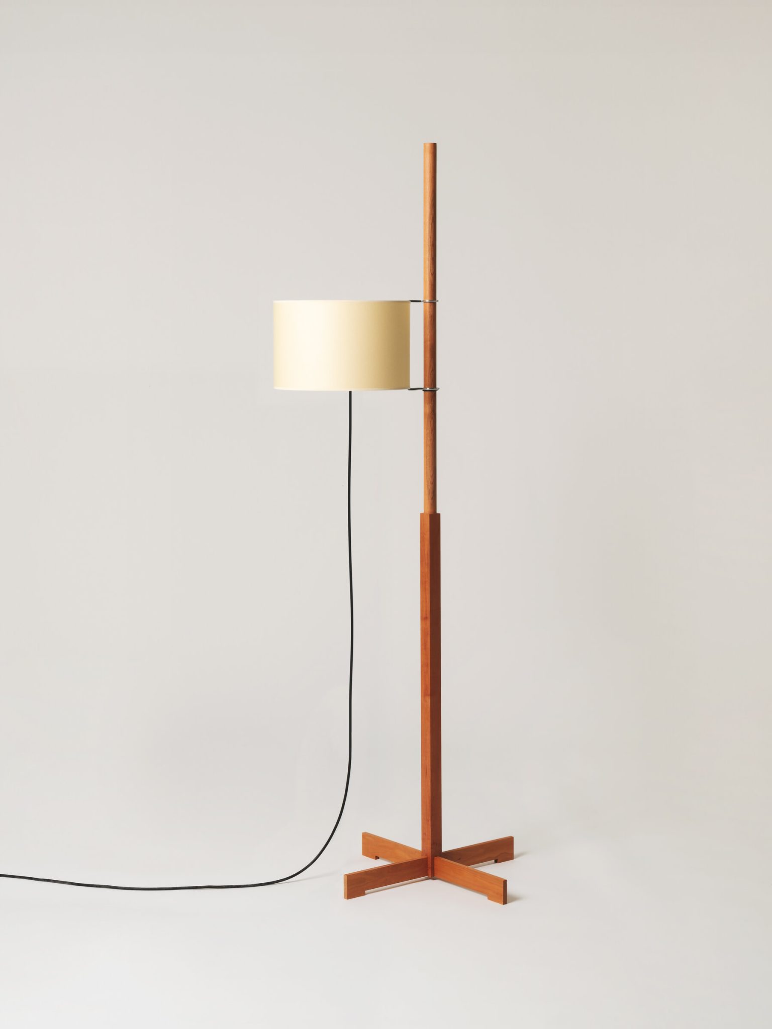Tmm Miguel Milá  |  1961 Floor Lamp
