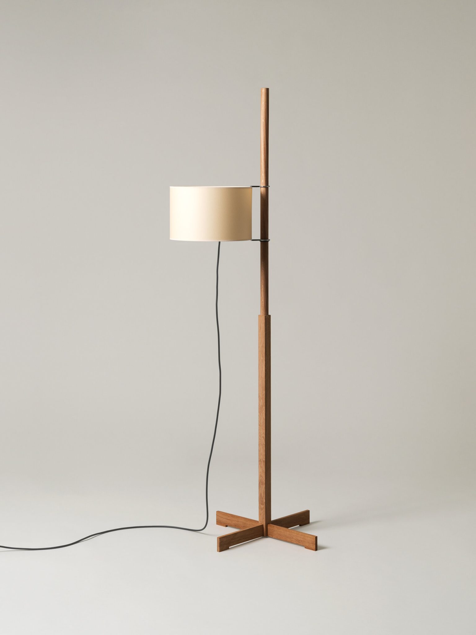 Tmm Miguel Milá  |  1961 Floor Lamp