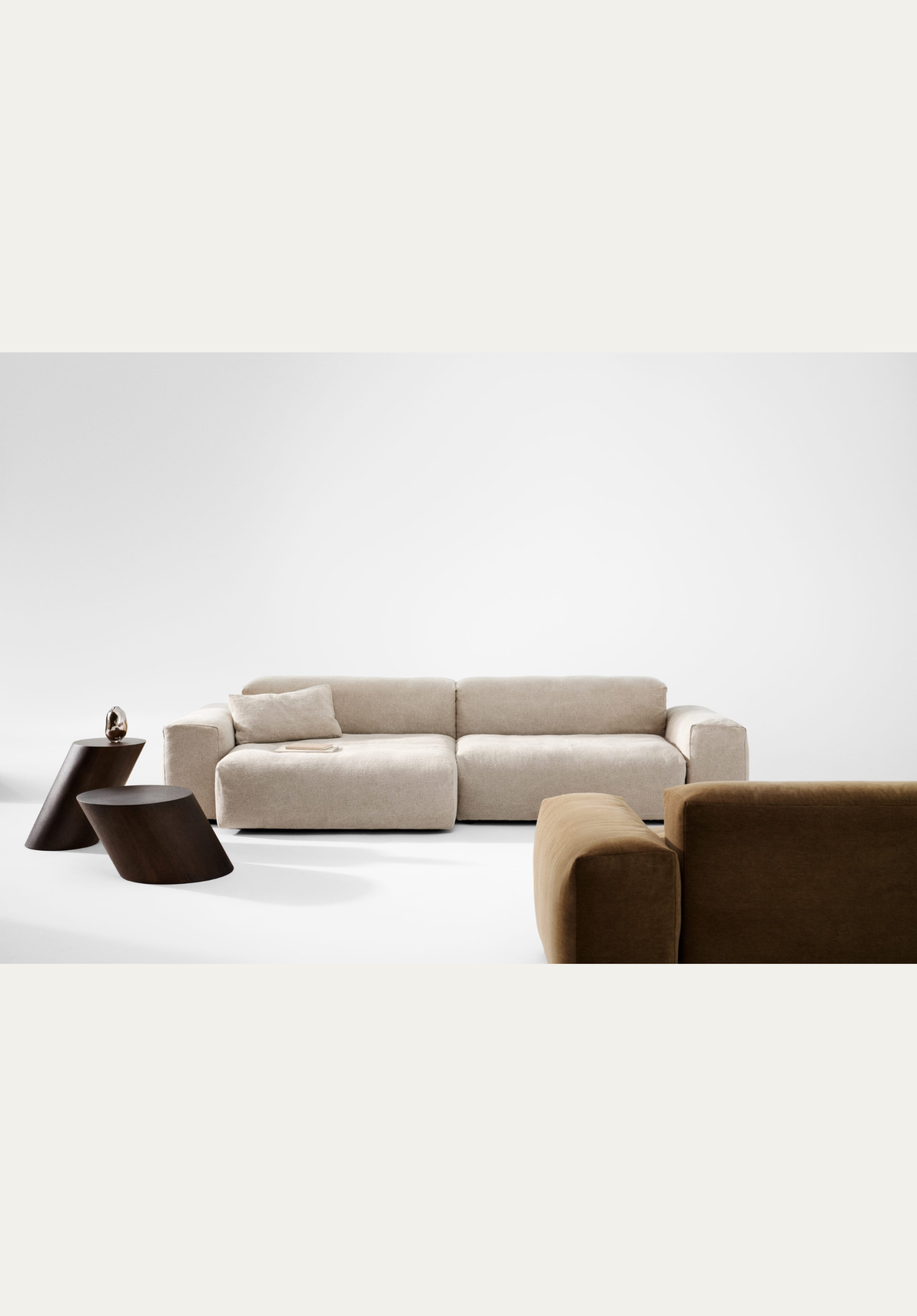 Reposé Sofa Linen | NORR11