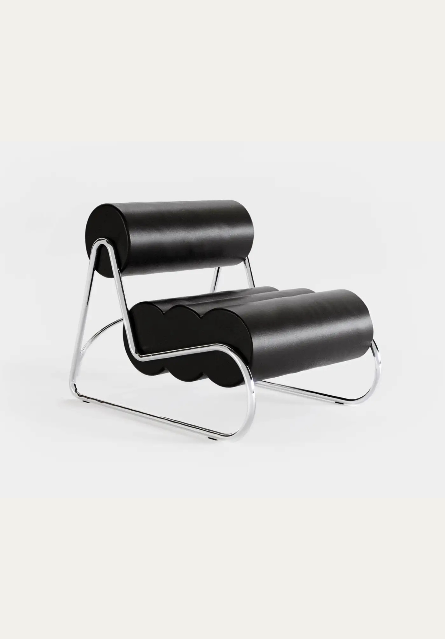 Fave Lounge Chair Spectrum Black Leather 31320 / Chrome | NORR11