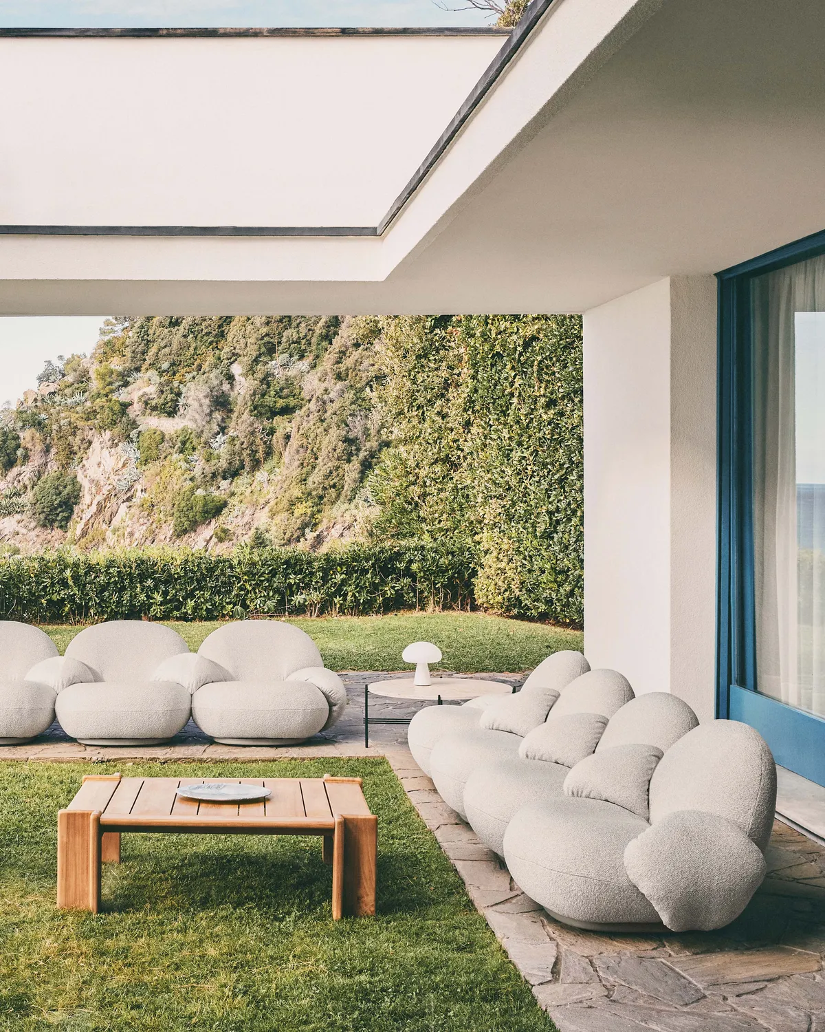 PACHA SOFA 4-seater with armrests Outdoor | GUBI - Image 3