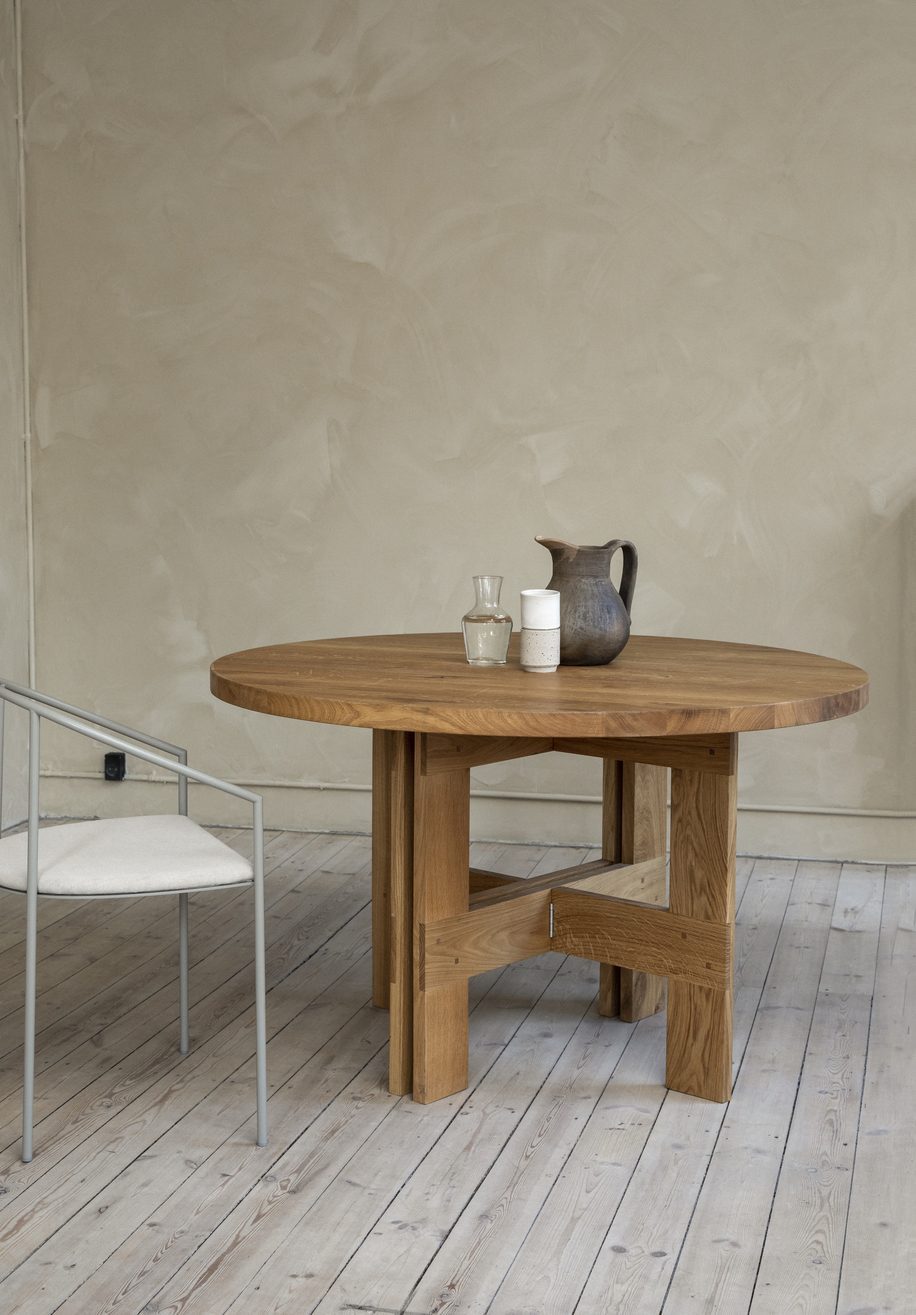 Farmhouse Trestle Table | Natural Oak | Round | 120 Ø | FRAMA