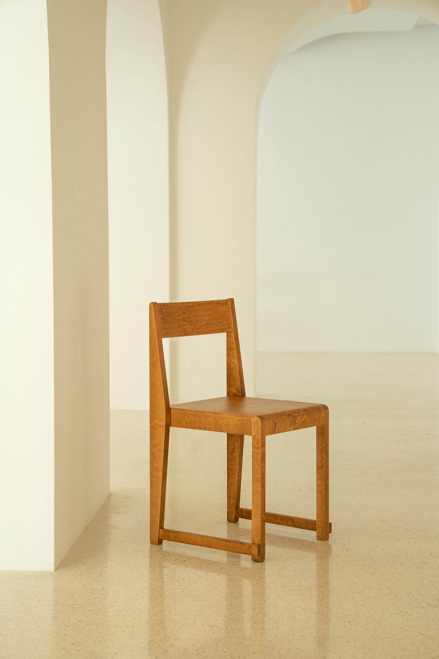 Chair 01 FRAMA