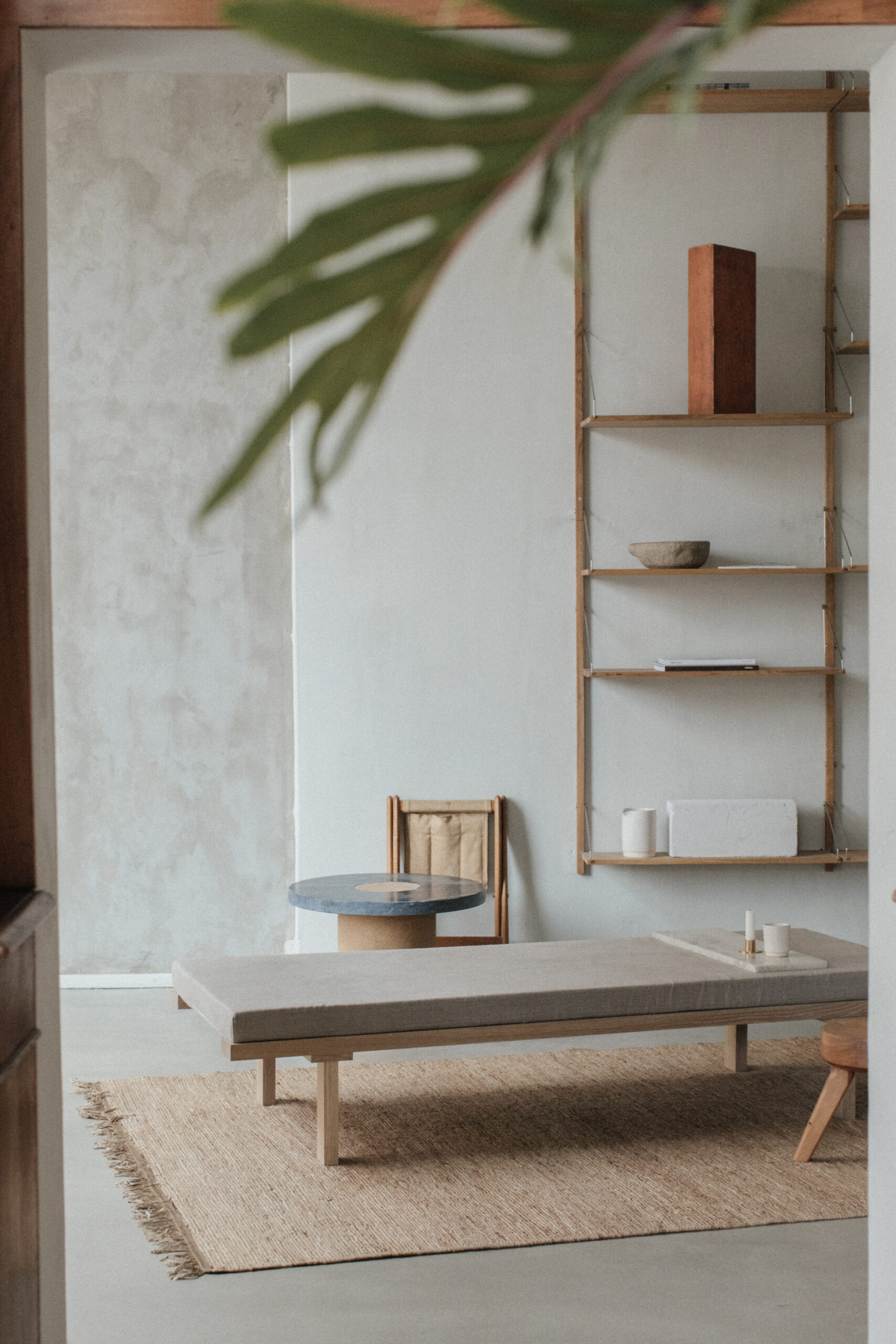 KR180 | Daybed Light Natural | FRAMA