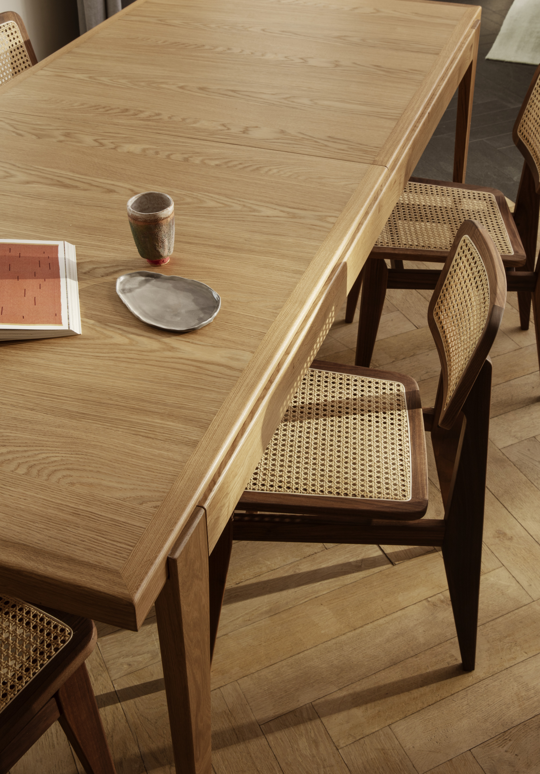 S-TABLE DINING TABLE Rectangular Extendable| GUBI