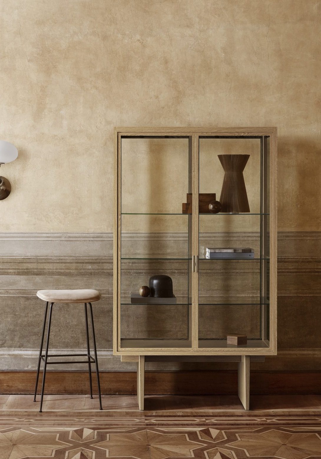 PRIVATE VITRINE Light Stained Oak Veneer | GUBI