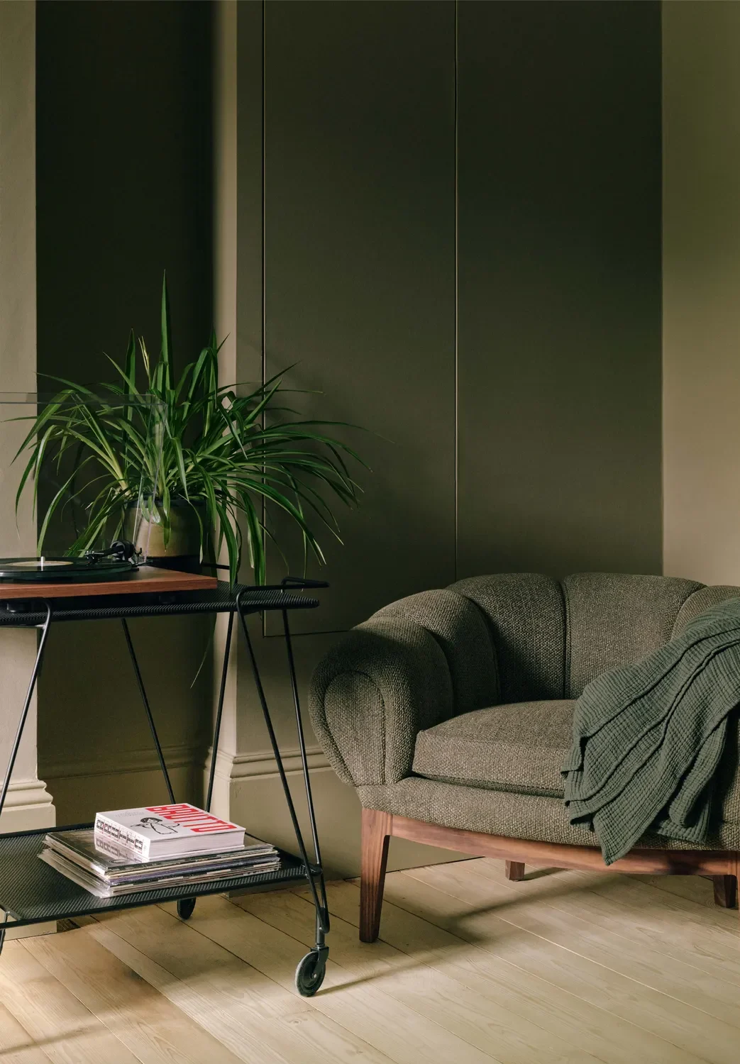 MATÉGOT TROLLEY | GUBI