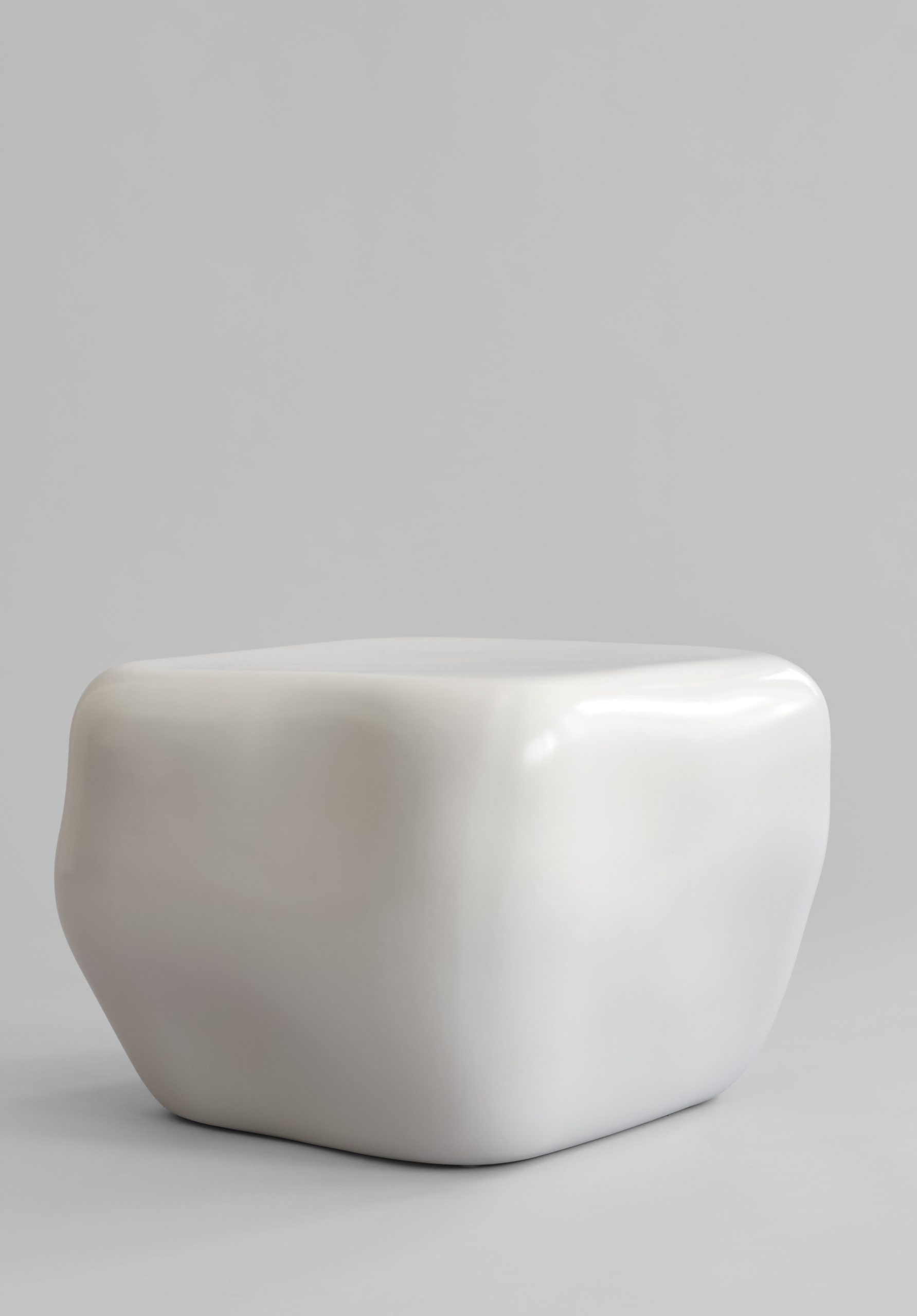 101 CPH ISHI Coffee Table - High Glaze Birch Medio