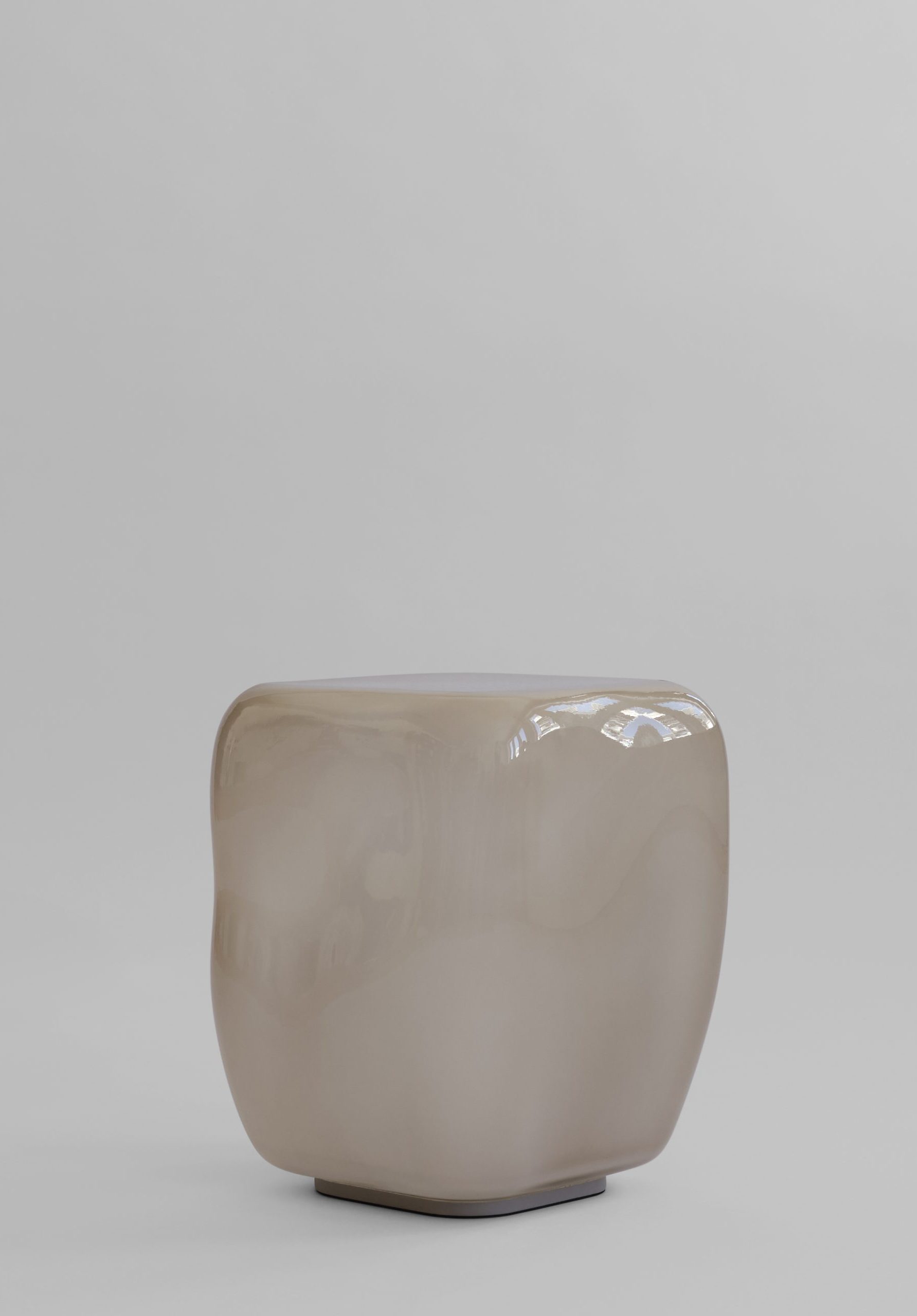 I101 CPH SHI Coffee Table - Smoked Desert Mini