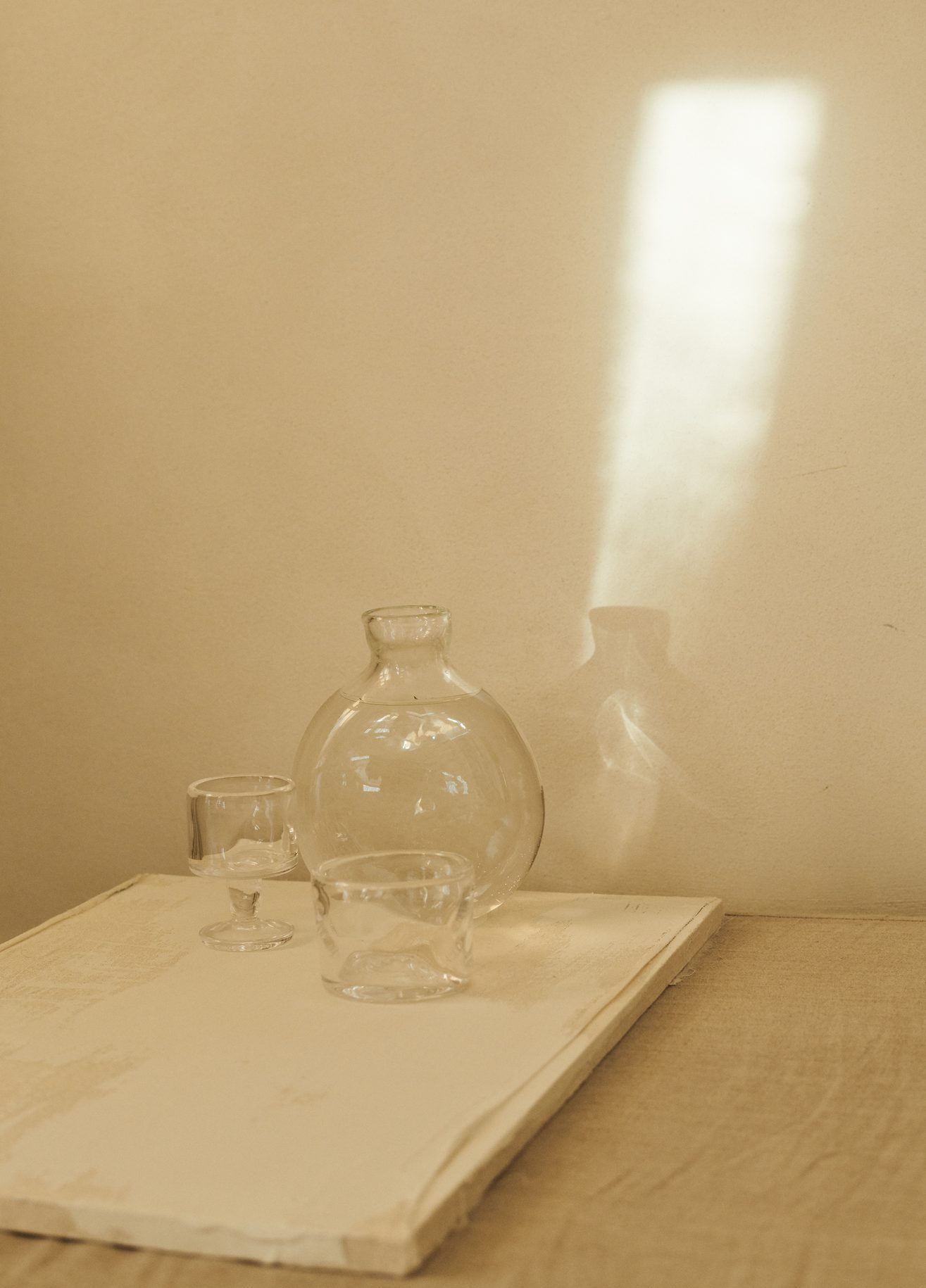 0405 Bottle Clear Round | Frama