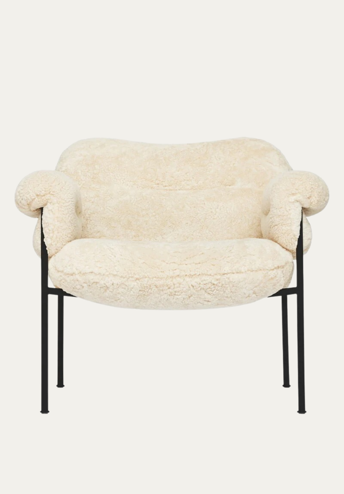 Bollo lounge chair, Mohawi sheepskin